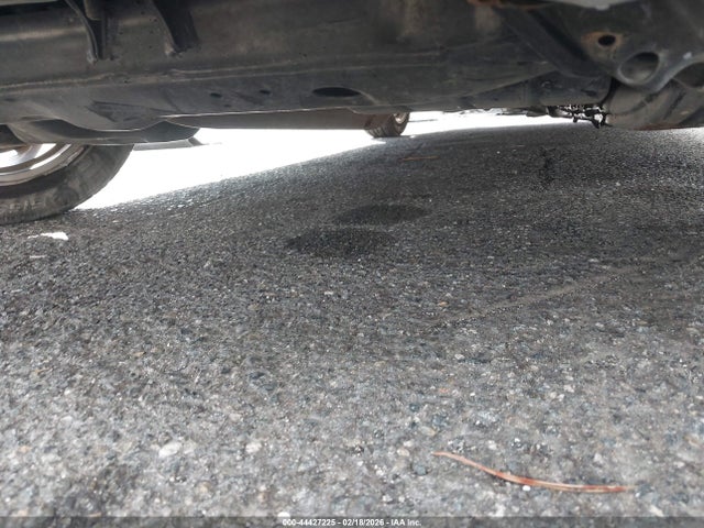 4T1BF1FK0EU761354 Toyota CAMRY SE