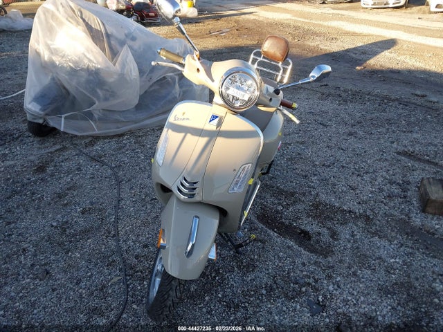 Продажа на аукционе авто 2023 Vespa Gts/sei Giorni 300, vin: ZAPMD39M7P5100539, номер лота: 44427235