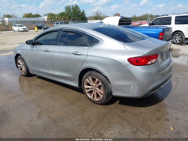 2015 Chrysler 200 Limited მანქანა იყიდება აუქციონზე, vin: 1C3CCCAB5FN688499, აუქციონის ნომერი: 44427244