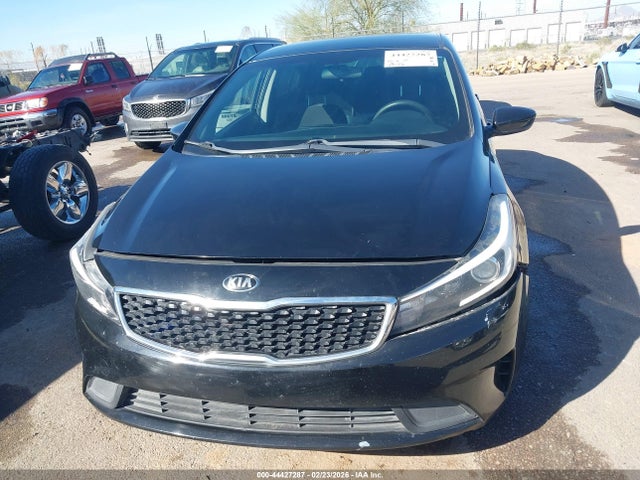 3KPFK4A7XJE273740 KIA FORTE LX
