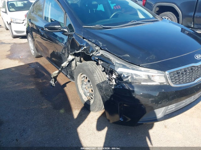 3KPFK4A7XJE273740 KIA FORTE LX