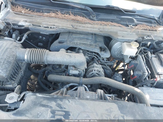 1C6SRFFT0MN735743 RAM 1500 Big Horn 4x4 5&#039;7 Box