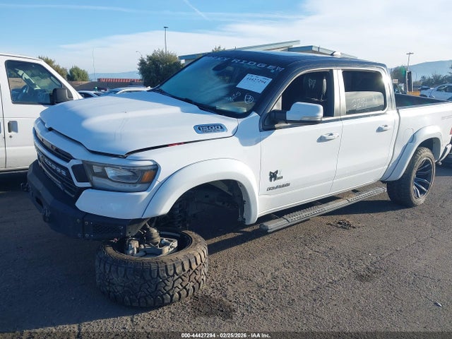 1C6SRFFT0MN735743 RAM 1500 Big Horn 4x4 5&#039;7 Box