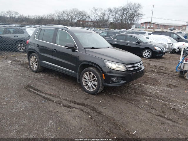 2016 VOLKSWAGEN TIGUAN WVGBV7AX6GW547436
