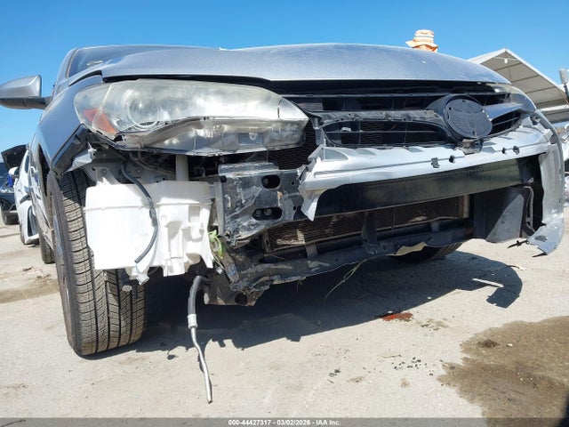 4T1BF1FK2GU590738 Toyota CAMRY SE