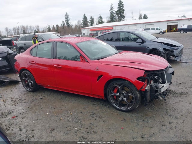 ZARFAMEV3N7657494 Alfa Romeo Giulia Quadrifoglio Rwd