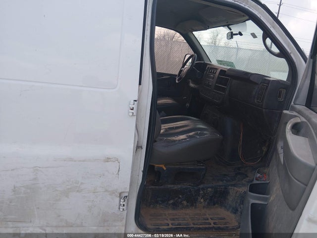 1GCWGGFF3F1107542 Chevrolet Express 2500 Work Van