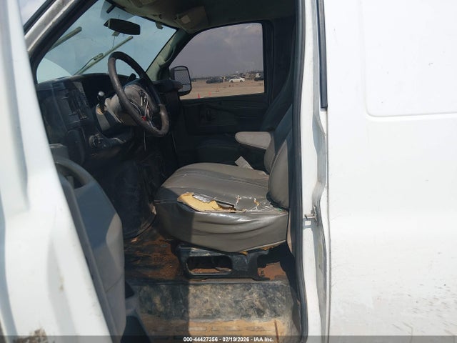 1GCWGGFF3F1107542 Chevrolet Express 2500 Work Van
