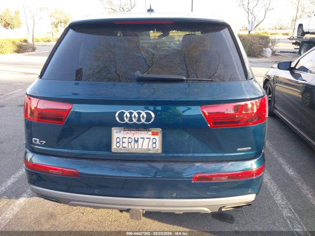 WA1LHAF76JD031564 Audi Q7 2.0t Premium