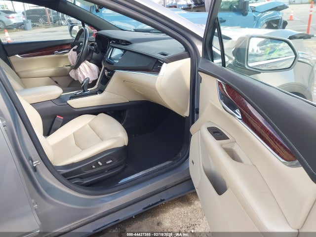 1GYKNBRS5HZ242150 Cadillac XT5 LUXURY