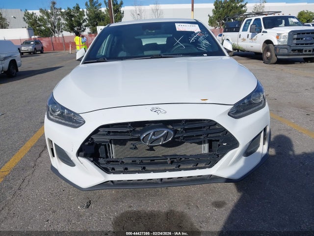 KMHTG6AF4KU018930 Hyundai Veloster 2.0