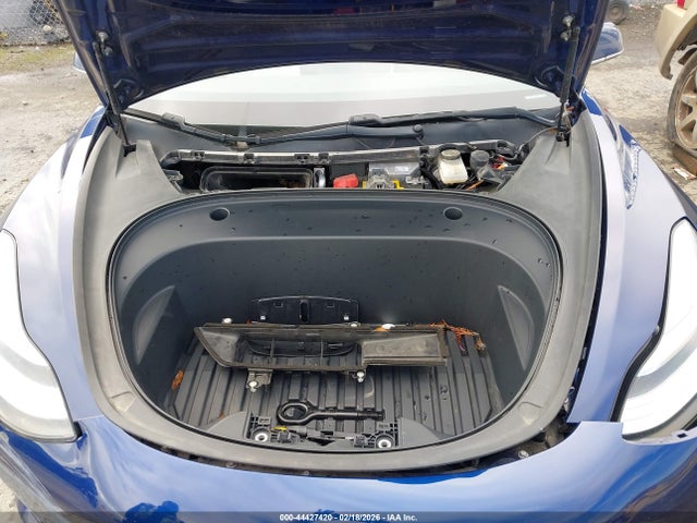 Продаж на аукціоні авто 2018 Tesla Model 3 Long Range/performance, vin: 5YJ3E1EB6JF101044, номер лоту: 44427420
