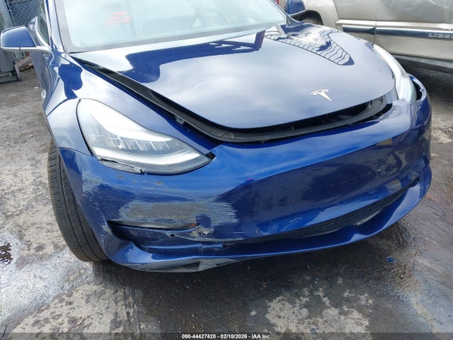 Продаж на аукціоні авто 2018 Tesla Model 3 Long Range/performance, vin: 5YJ3E1EB6JF101044, номер лоту: 44427420