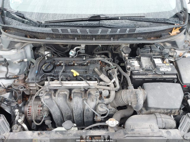 5NPDH4AE9FH580601 Hyundai ELANTRA SE
