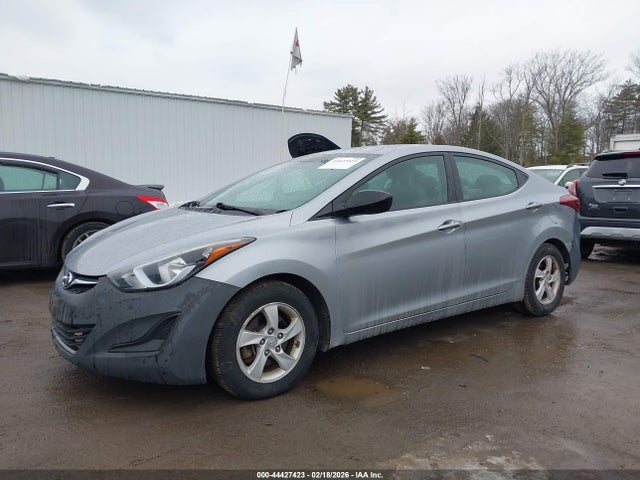 5NPDH4AE9FH580601 Hyundai ELANTRA SE