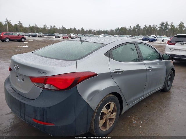 5NPDH4AE9FH580601 Hyundai ELANTRA SE