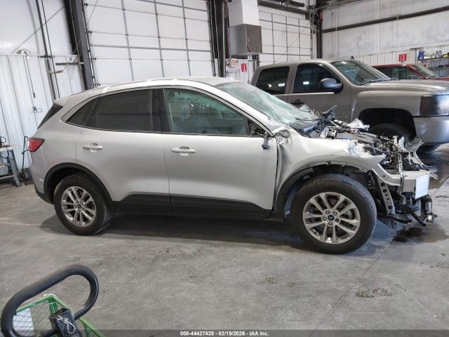 1FMCU9G6XLUB68138 Ford ESCAPE SE