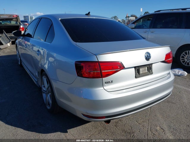 3VW4T7AJ9FM334359 Volkswagen Jetta 2.0t Gli Sel