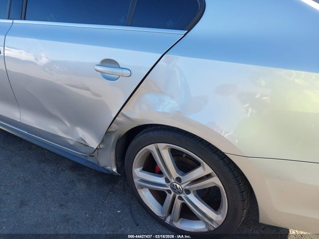 3VW4T7AJ9FM334359 Volkswagen Jetta 2.0t Gli Sel