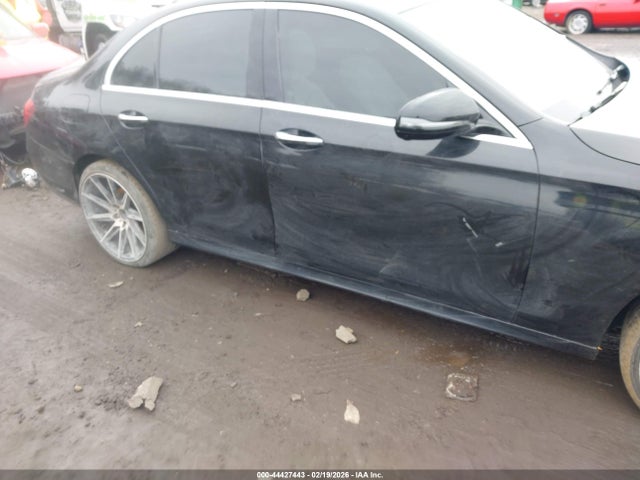 44427443 :رقم المزاد ، WDDZF4KB2HA122639 vin ، 2017 Mercedes-benz E 300 4matic مزاد بيع