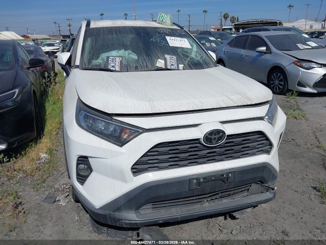 2T3P1RFV9LW125498 Toyota Rav4 Xle