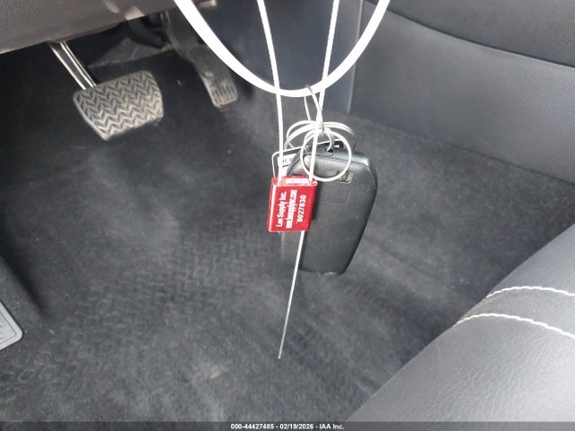 Продажа на аукционе авто 2024 Toyota Corolla Hybrid Xle, vin: JTDBCMFE4R3042872, номер лота: 44427485