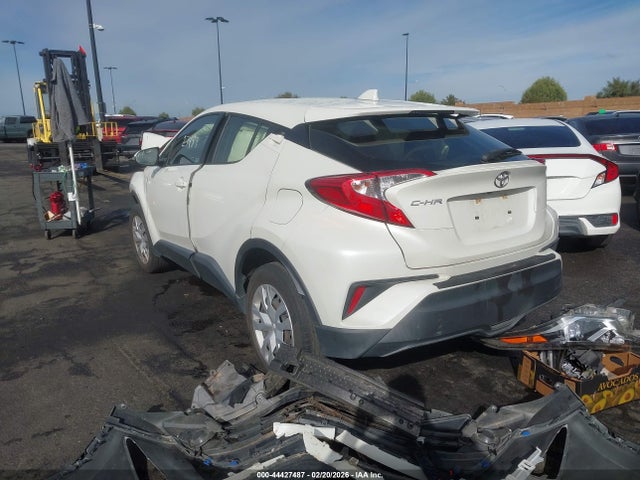 JTNKHMBX6K1037887 Toyota C-HR LE