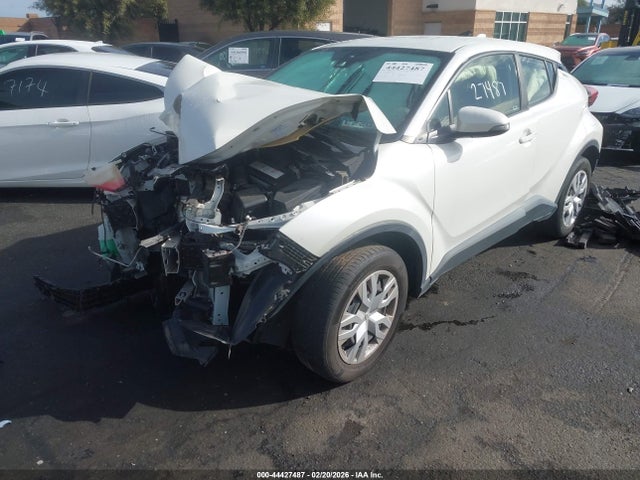 JTNKHMBX6K1037887 Toyota C-HR LE