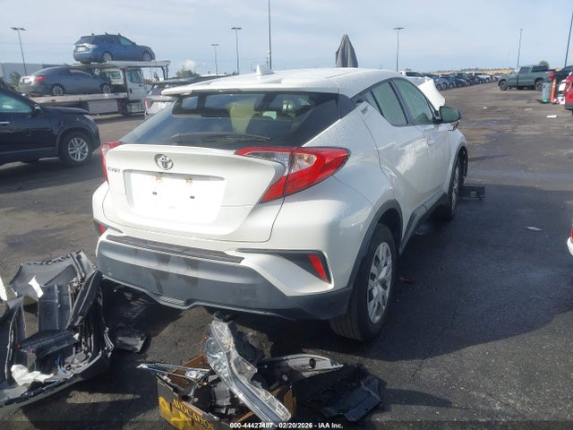 JTNKHMBX6K1037887 Toyota C-HR LE