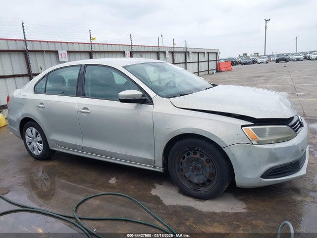 44427505 :رقم المزاد ، 3VWDX7AJ8BM394373 vin ، 2011 Volkswagen Jetta 2.5l Se مزاد بيع