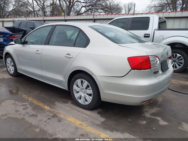 44427505 :رقم المزاد ، 3VWDX7AJ8BM394373 vin ، 2011 Volkswagen Jetta 2.5l Se مزاد بيع