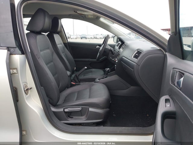 44427505 :رقم المزاد ، 3VWDX7AJ8BM394373 vin ، 2011 Volkswagen Jetta 2.5l Se مزاد بيع