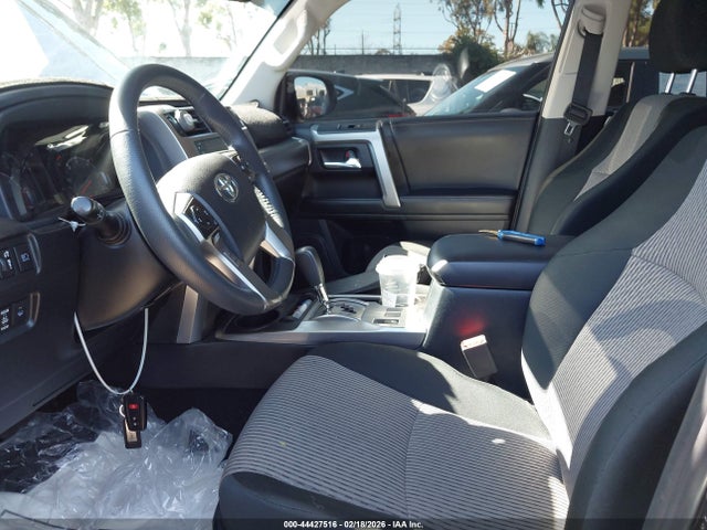 JTEMU5JR9R6282032 Toyota 4RUNNER SR5