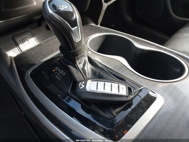 44427520 :رقم المزاد ، 5N1DL0MN7LC535503 vin ، 2020 Infiniti Qx60 Luxe مزاد بيع
