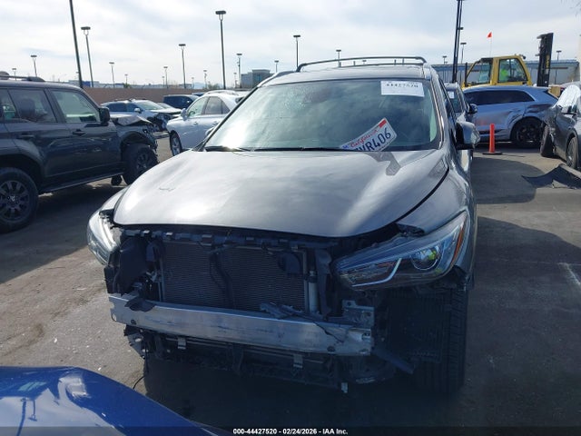 44427520 :رقم المزاد ، 5N1DL0MN7LC535503 vin ، 2020 Infiniti Qx60 Luxe مزاد بيع