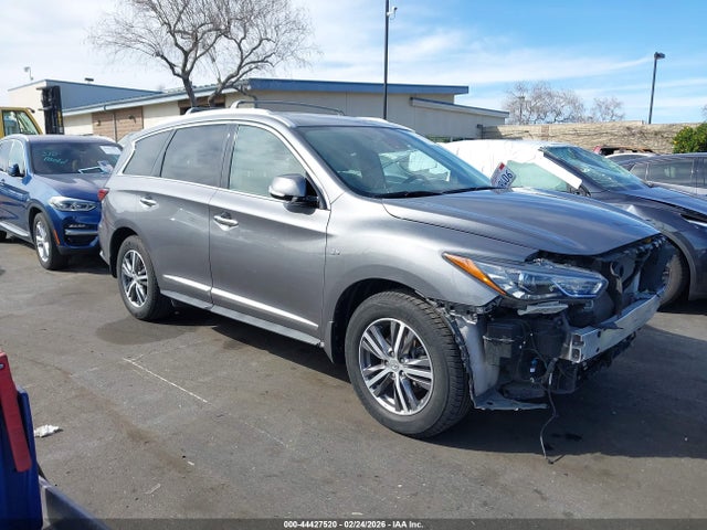 44427520 :رقم المزاد ، 5N1DL0MN7LC535503 vin ، 2020 Infiniti Qx60 Luxe مزاد بيع