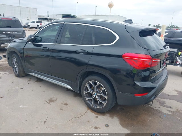 44427554 :رقم المزاد ، WBXJG7C03M5U00098 vin ، 2021 Bmw X1 Sdrive28i مزاد بيع