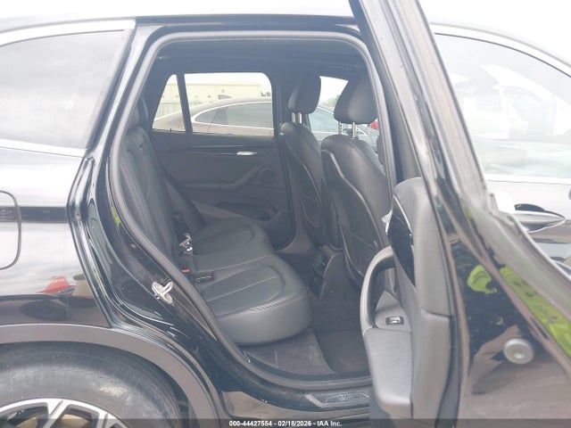 44427554 :رقم المزاد ، WBXJG7C03M5U00098 vin ، 2021 Bmw X1 Sdrive28i مزاد بيع
