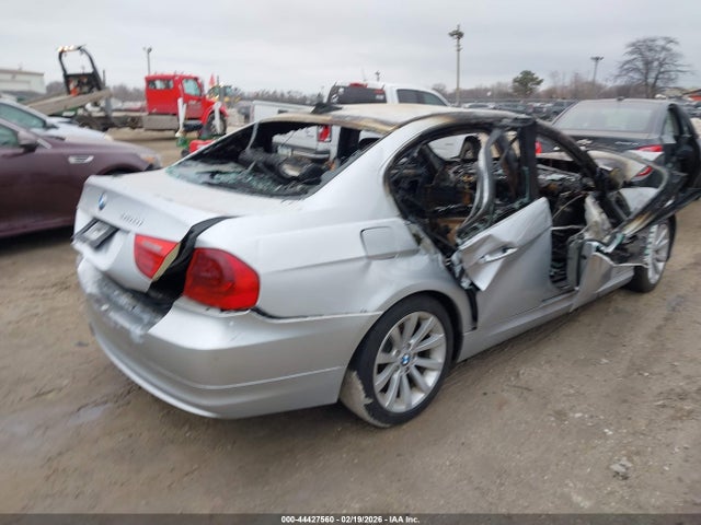 44427560 :رقم المزاد ، WBAPK73529A450679 vin ، 2009 Bmw 328i Xdrive مزاد بيع