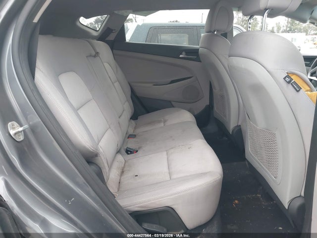 KM8J33A47JU673758 Hyundai TUCSON SEL