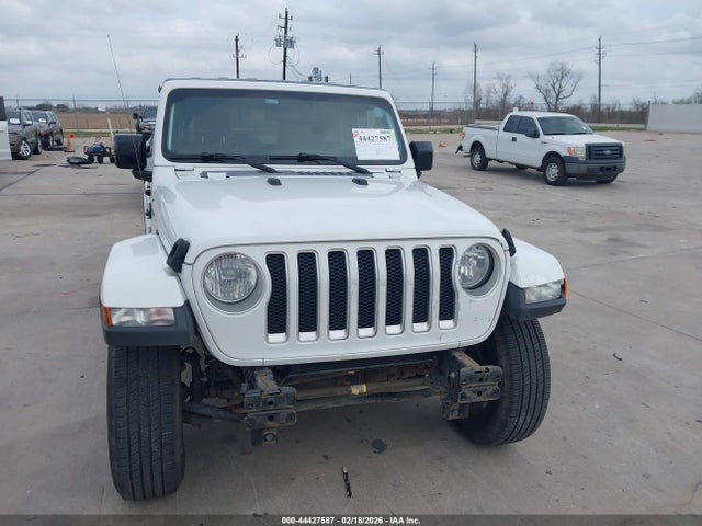 1C4HJXENXLW197984 Jeep Wrangler Unlimited Sahara 4x4