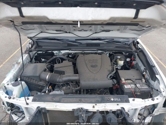 3TMCZ5ANXHM085691 Toyota Tacoma Sr V6