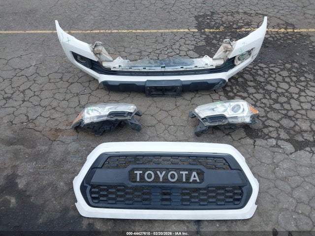 3TMCZ5ANXHM085691 Toyota Tacoma Sr V6