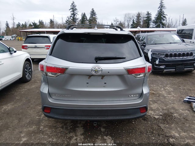 Toyota Highlander Le Plus V6 2016 5TDBKRFH4GS297883 Image 17