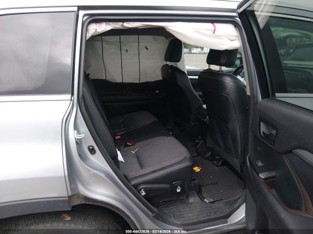 Toyota Highlander Le Plus V6 2016 5TDBKRFH4GS297883 Image 8