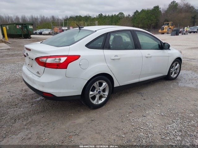 Ford FOCUS SE 2014 1FADP3F2XEL409903 Image 4