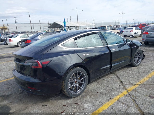 2018 TESLA MODEL 3 5YJ3E1EA5JF089198 Photo 3