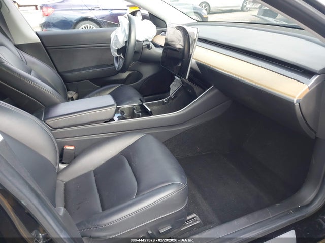 2018 TESLA MODEL 3 5YJ3E1EA5JF089198 Photo 4