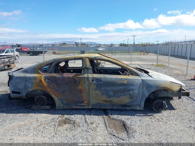 3KPF24AD1LE191677 KIA Forte Lxs