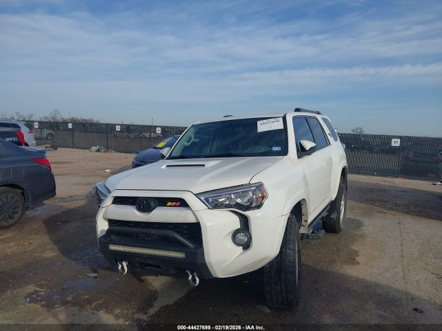 2019 TOYOTA 4RUNNER JTEBU5JR6K5693486 Photo 1